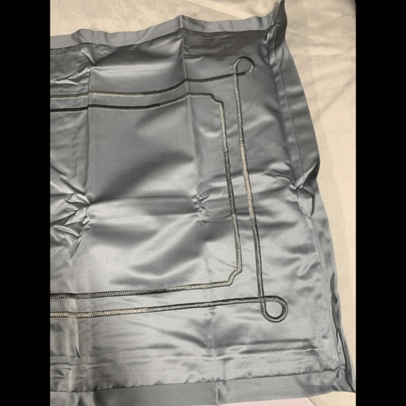 NIB [‎ 1 Standard ] Sham for Hudson Park Embroidered Tile - Picture 5 of 12